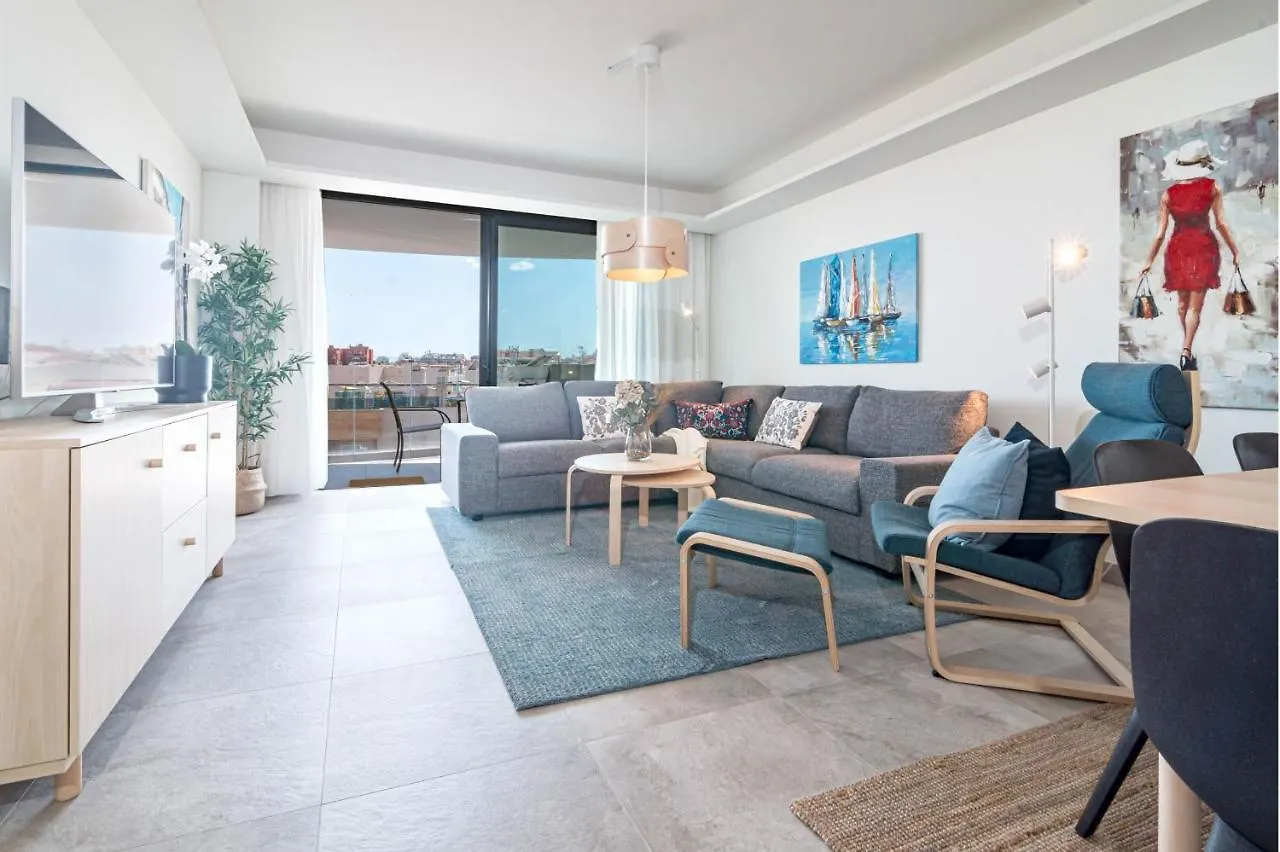 Inf26H- Comfortable And Spacious City Apartment Estepona Spain