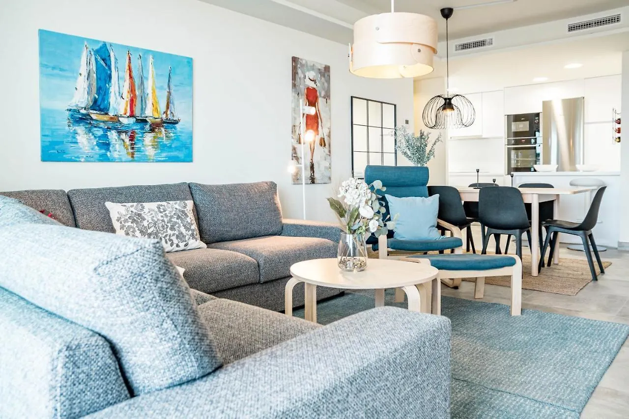 Inf26H- Comfortable And Spacious City Apartment Estepona