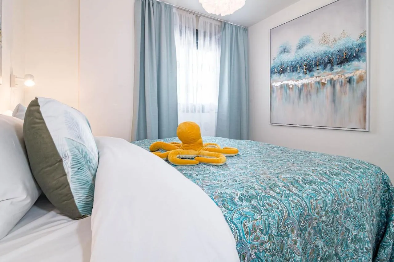 Inf26H- Comfortable And Spacious City Apartment Estepona Spain